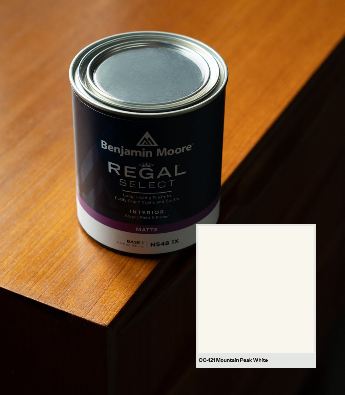 Mountain Peak White OC - 121 - Wallcolors®