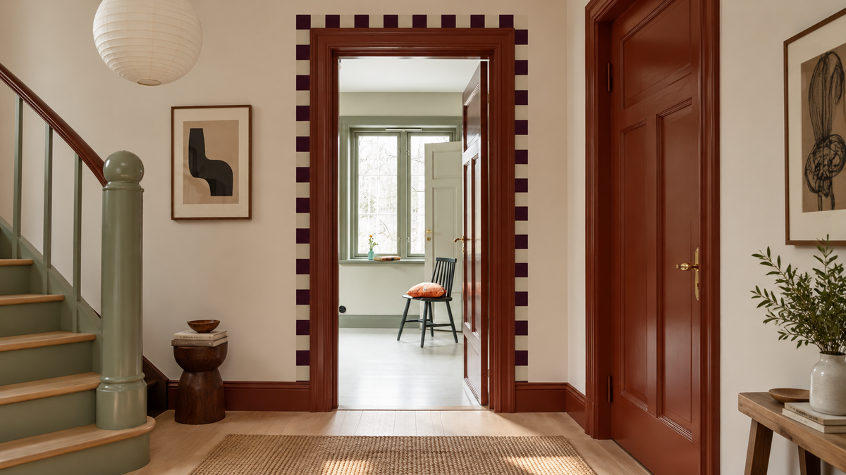 Border Square Dark Plum