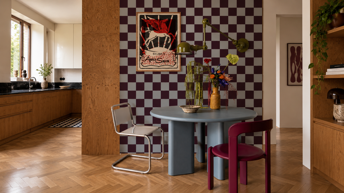 Papier peint Square Checks Deep Burgundy