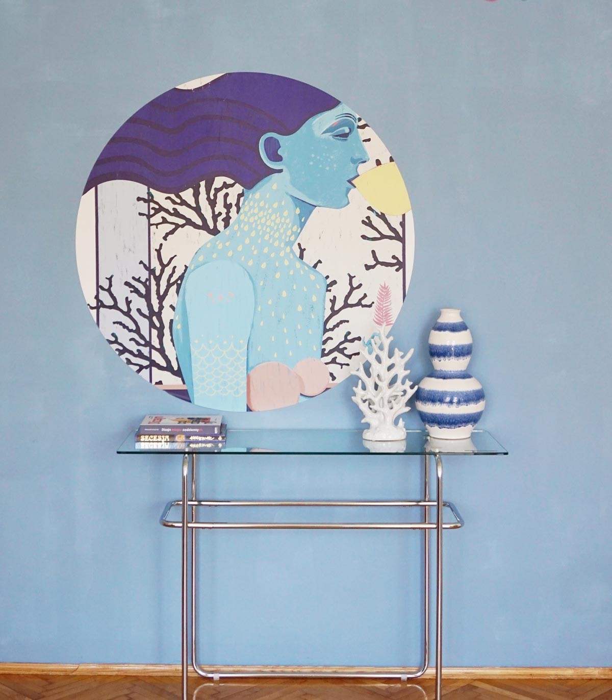 Dots Siren cool girl