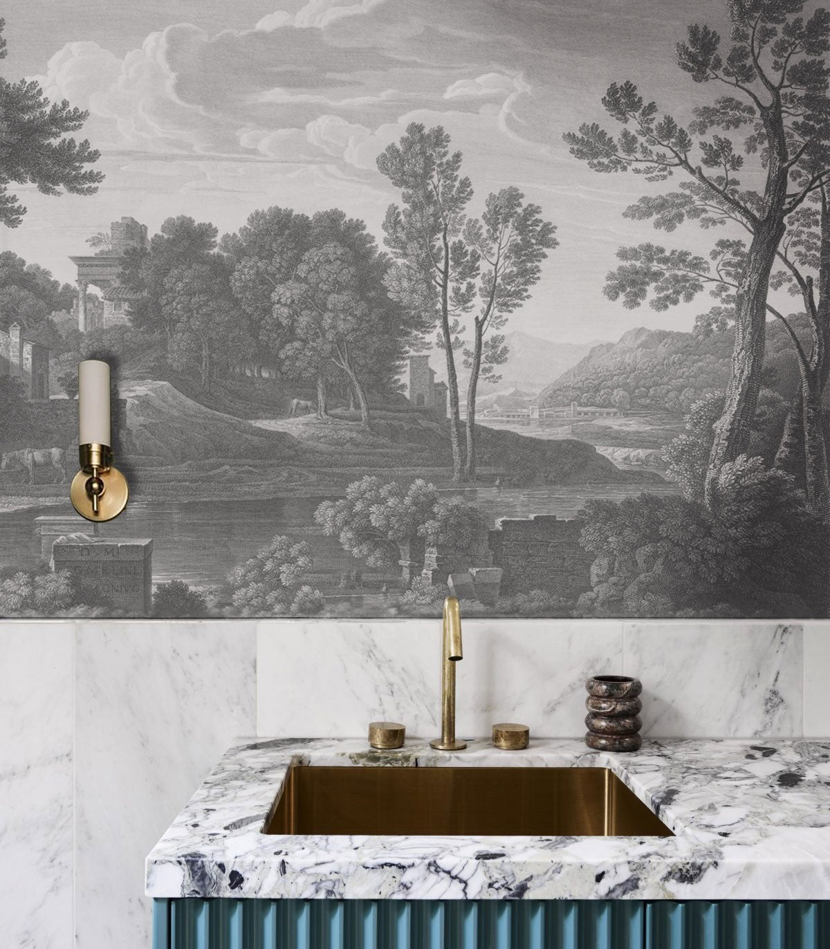 Tapeta Ancient Riverside Grove