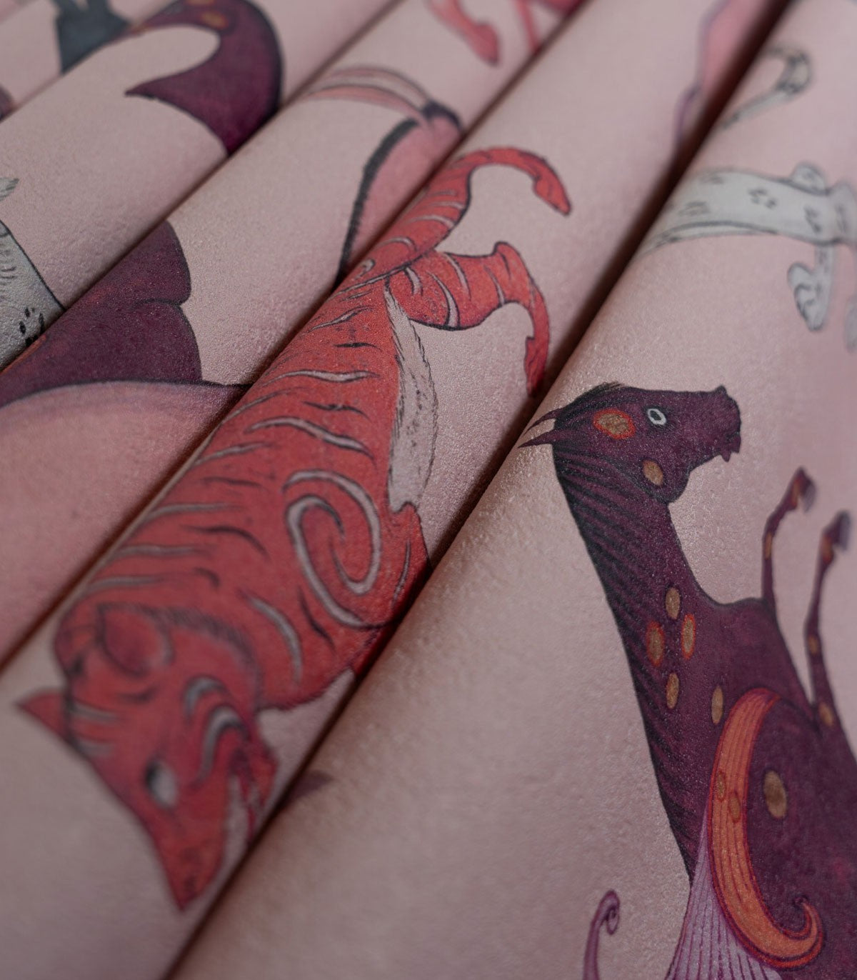 Tapeta Oriental Animals Light Pink